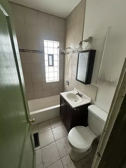 Bath - 743 E 88th St, Chicago, IL 60619 photo 1 of 1