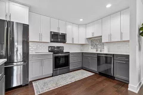 711 S River Rd #617, Des Plaines, IL 60016 photo 10