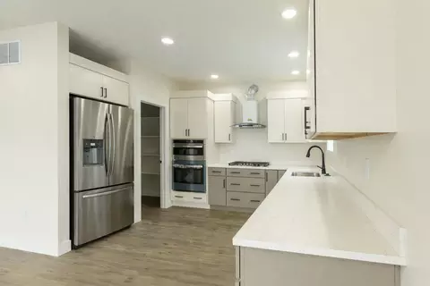 Kitchen - 379 Larkspur Ln, Normal, IL 61761 photo 1 of 5