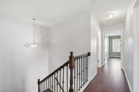 Entry Way - 2140 Colchester Ave, Hoffman Estates, IL 60192 photo 1 of 3