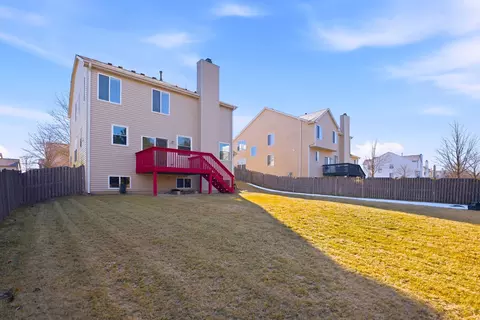 Exterior - 2140 Colchester Ave, Hoffman Estates, IL 60192 photo 5 of 6