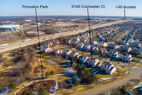 View/Area - 2140 Colchester Ave, Hoffman Estates, IL 60192 photo 4 of 5