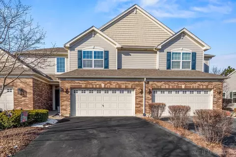 1209 John Hancock Dr, Bolingbrook, IL 60490