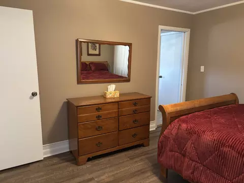 Bedroom - 400 E Knox St, Morrison, IL 61270 photo 2 of 4