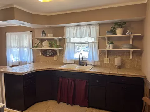 Kitchen - 400 E Knox St, Morrison, IL 61270 photo 1 of 2