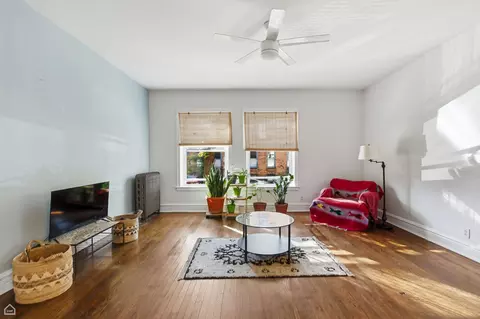 Living - 1404 E 56th St #1, Chicago, IL 60637 photo 1 of 1