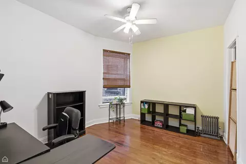 Bedroom - 1404 E 56th St #1, Chicago, IL 60637 photo 2 of 2