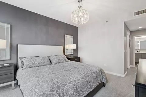 60 E Monroe St #3402, Chicago, IL 60603 photo 13
