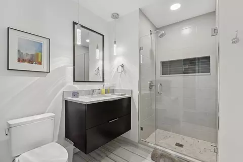 60 E Monroe St #3402, Chicago, IL 60603 photo 17