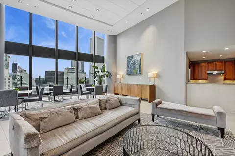 60 E Monroe St #3402, Chicago, IL 60603 photo 28