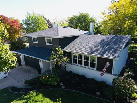 Exterior - 522 E Park Manor Ct, Elmhurst, IL 60126 photo 6 of 8