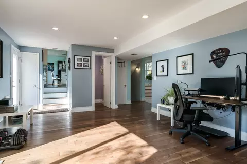 Other - 522 E Park Manor Ct, Elmhurst, IL 60126 photo 2 of 6