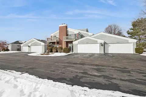 8226 Cinnamon Ln #H-4-D, Fox Lake, IL 60020