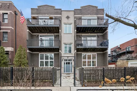 1043 W Newport Ave #1W, Chicago, IL 60657