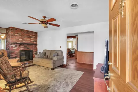 1 S Bolin Dr, Hammond, IL 61929 photo 4