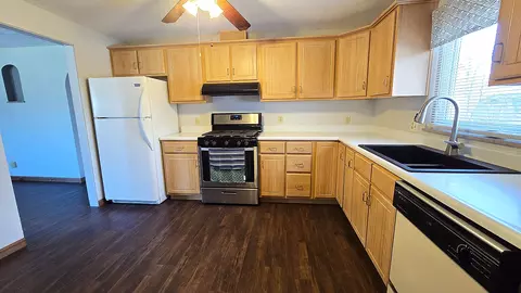 Kitchen - 23 Park Ln, Centralia, IL 62801 photo 1 of 4