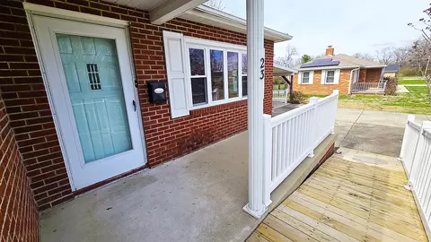 Exterior - 23 Park Ln, Centralia, IL 62801 photo 5 of 12