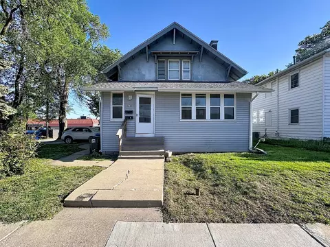 1640 W 17th St, Davenport, IA 52804