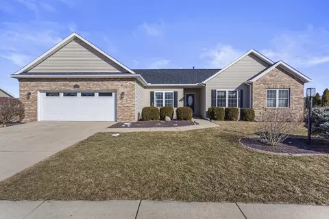 1808 S Orchard Dr, Mahomet, IL 61853
