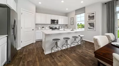 1810 Legacy Pointe Blvd, Plainfield, IL 60586 photo 5