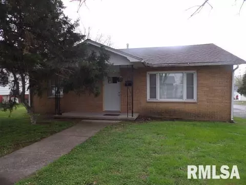 1101 S Mckinley St, Harrisburg, IL 62946