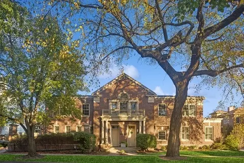 1315 Asbury Ave, Evanston, IL 60201