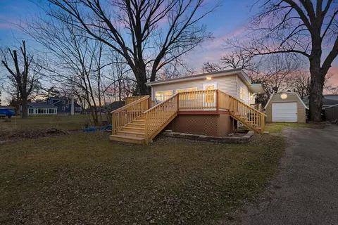 26377 W Marie Ave, Antioch, IL 60002
