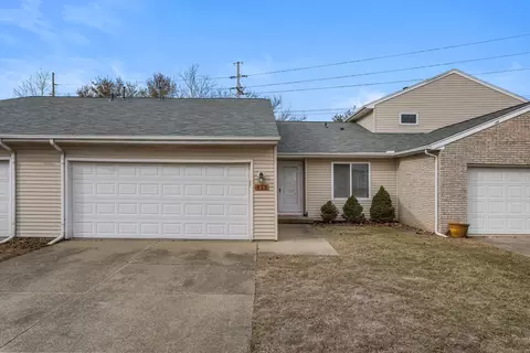 413 Irvine Rd #413, Champaign, IL 61822