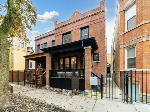 2630 N Fairfield Ave, Chicago, IL 60647