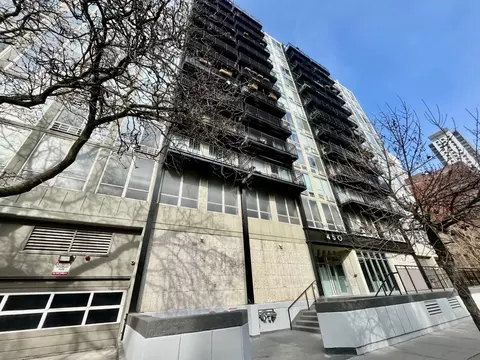 450 W Briar Pl #4M, Chicago, IL 60657