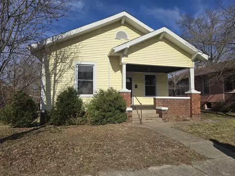 1912 Edith St, Murphysboro, IL 62966