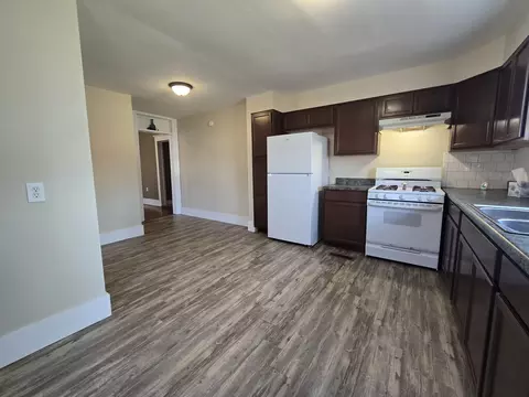Kitchen - 1912 Edith St, Murphysboro, IL 62966 photo 2 of 2