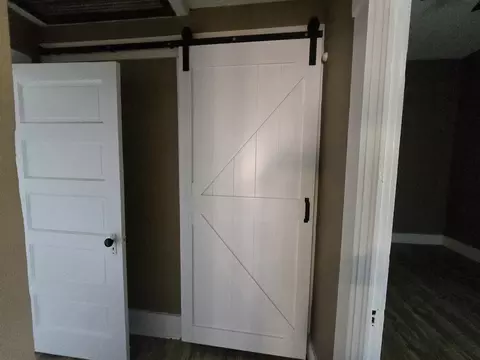 Entry Way - 1912 Edith St, Murphysboro, IL 62966 photo 2 of 2