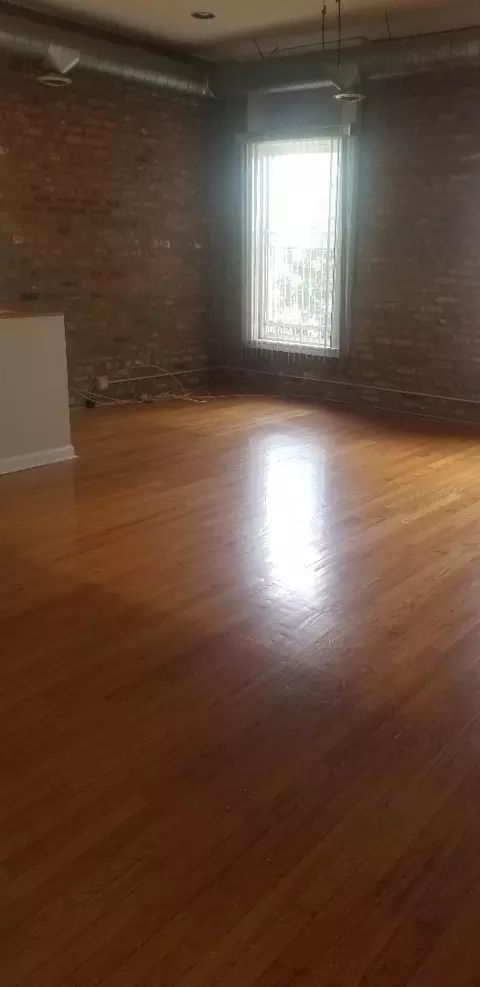 Living - 2917 W Monroe St, Chicago, IL 60612 photo 1 of 1