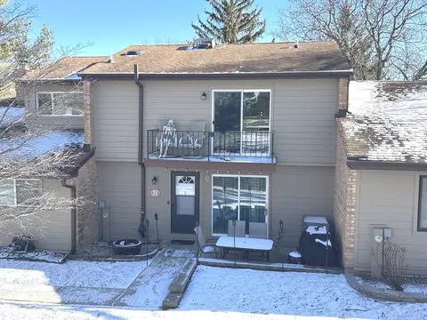 53 Mariner Ln #53, Fox Lake, IL 60020