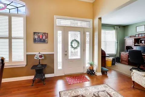 2313 Eisenhower Blvd, Mchenry, IL 60051 photo 5