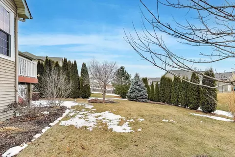 2313 Eisenhower Blvd, Mchenry, IL 60051 photo 40