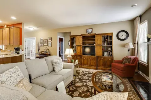 2313 Eisenhower Blvd, Mchenry, IL 60051 photo 8