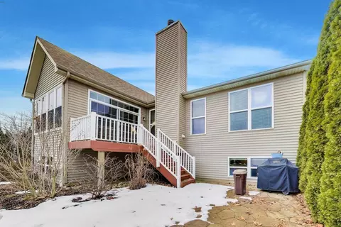 2313 Eisenhower Blvd, Mchenry, IL 60051 photo 36