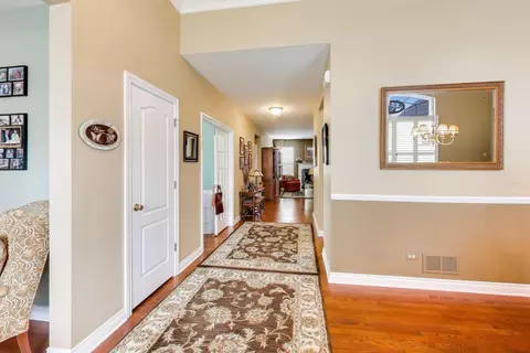 2313 Eisenhower Blvd, Mchenry, IL 60051 photo 4