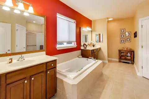 2313 Eisenhower Blvd, Mchenry, IL 60051 photo 26