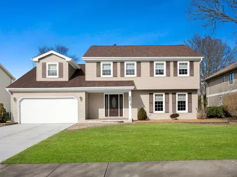 2370 Adler Ct, Lisle, IL 60532