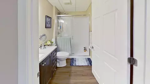 Bath - 32764 N Innetowne Rd, Lakemoor, IL 60051 photo 4 of 4