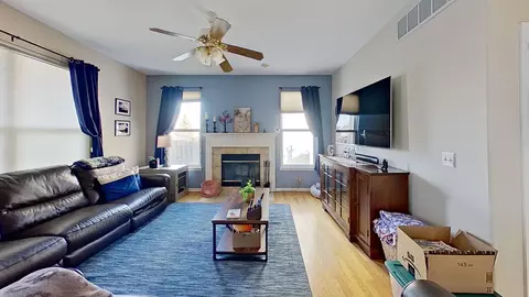 Living - 32764 N Innetowne Rd, Lakemoor, IL 60051 photo 2 of 2