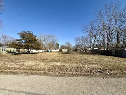 500 S 28th St, Herrin, IL 62948 photo 2