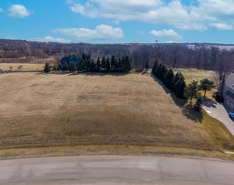 8148 Shadow Creek Ln, Yorkville, IL 60560