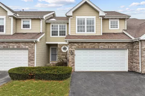 946 Willow St, Itasca, IL 60143