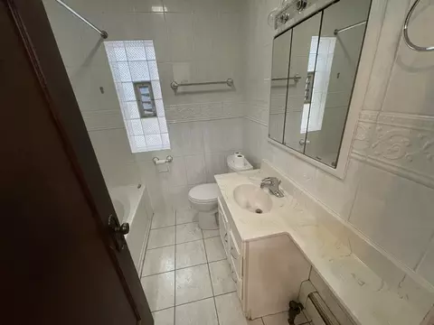 Bath - 1643 E 86th St, Chicago, IL 60617 photo 1 of 2