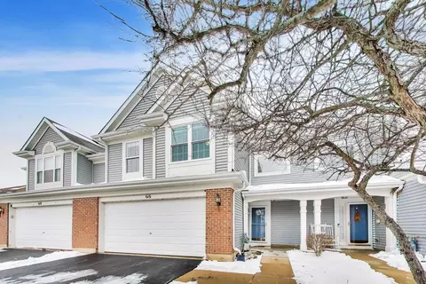 616 Yorkshire Ln #616, Pingree Grove, IL 60140