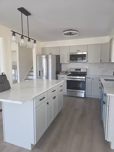 7544 Mason Ave, Burbank, IL 60459 photo 7